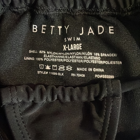 2/$25 Betty Jade Black Thong Swim Bottom Size XL - Picture 10 of 11